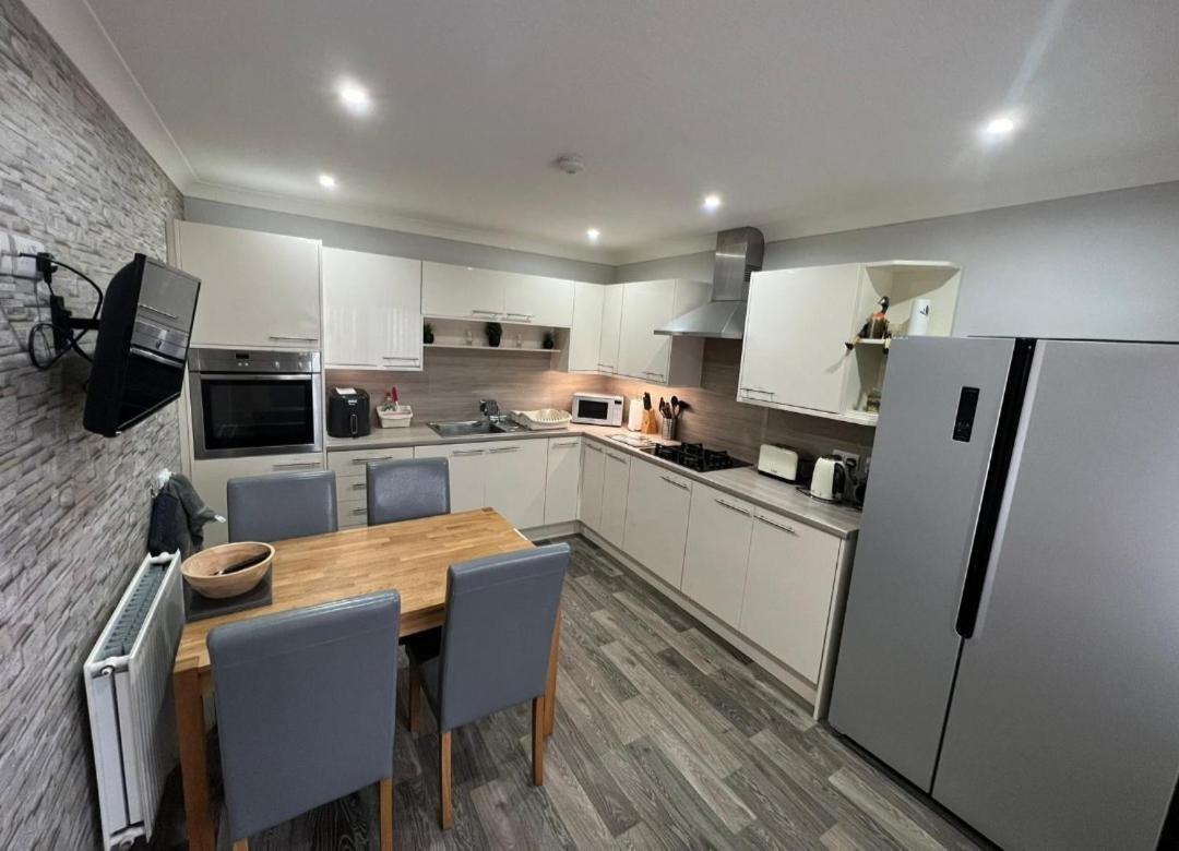 5 Riverside Place Thurso. 2 Bed, 2 Bathrooms. Dış mekan fotoğraf